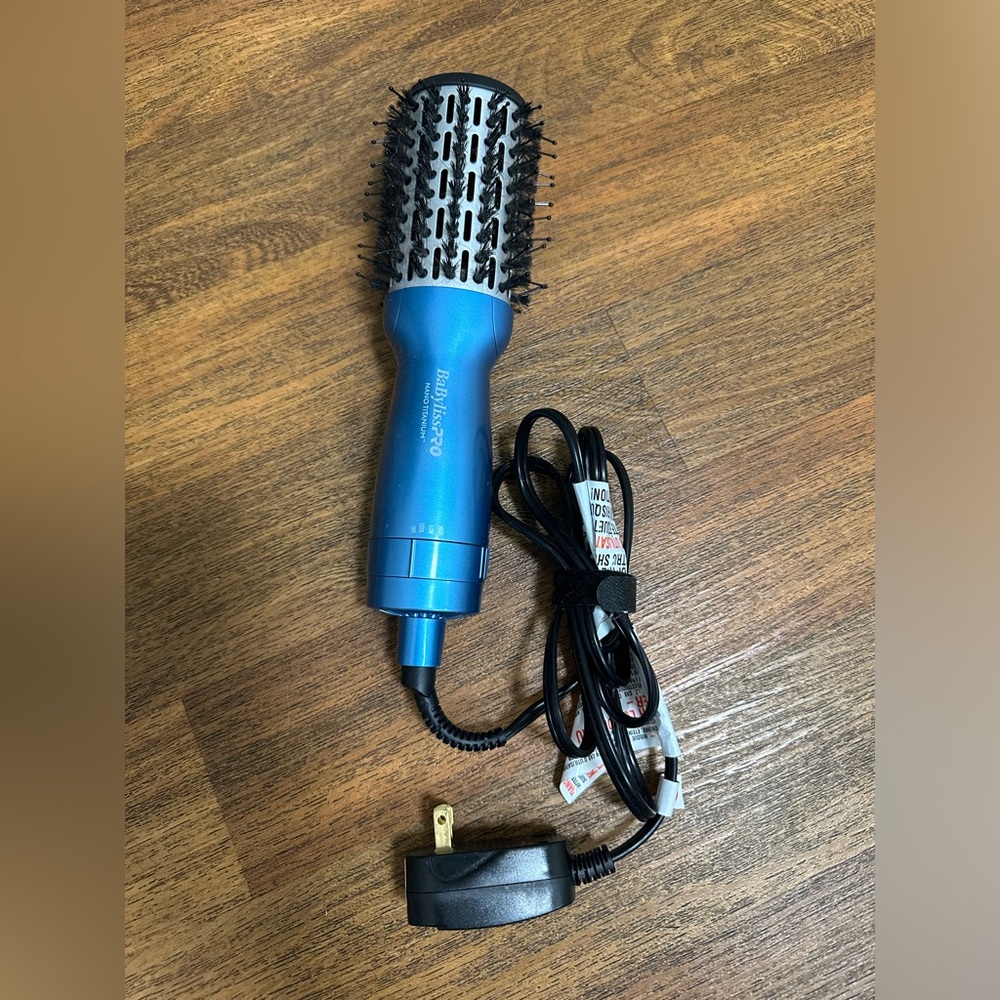 Babyliss pro  blowout dryer brush